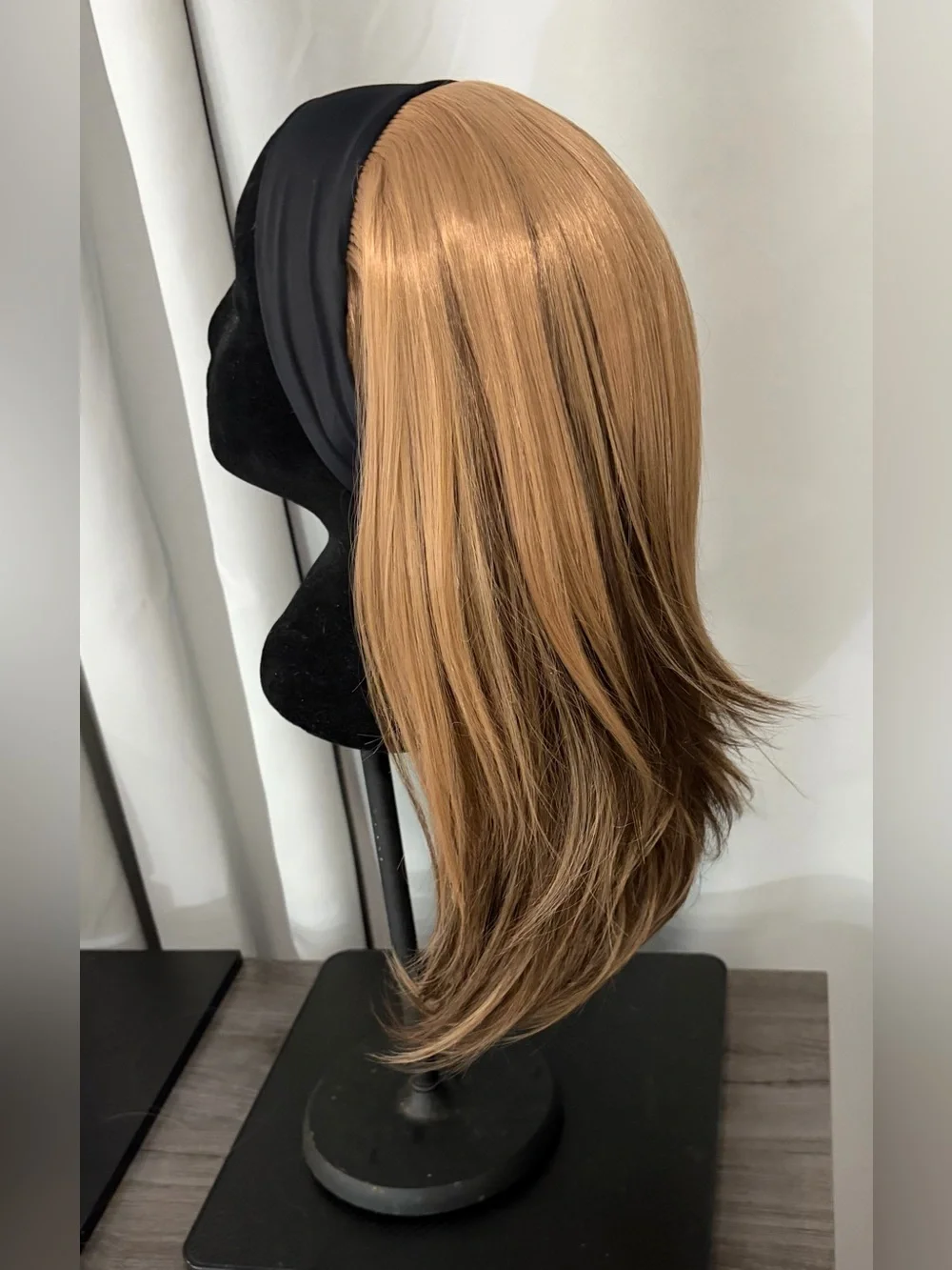 NEW CHELSEY SMITH CROWN Headband Wig Brunette Carmel Highlights Long Layers